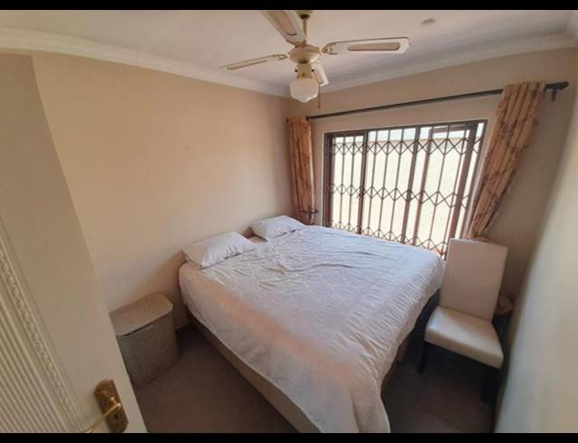 3 BEDROOM HOUSE FOR SALE IN HUGHES